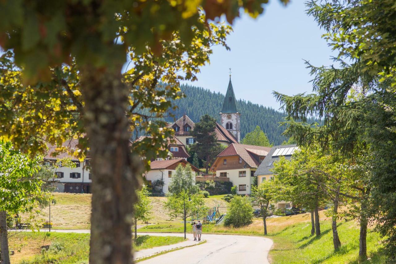 Hotel Waldeck Mit Restaurant "Florian'S" Feldberg  Exterior foto